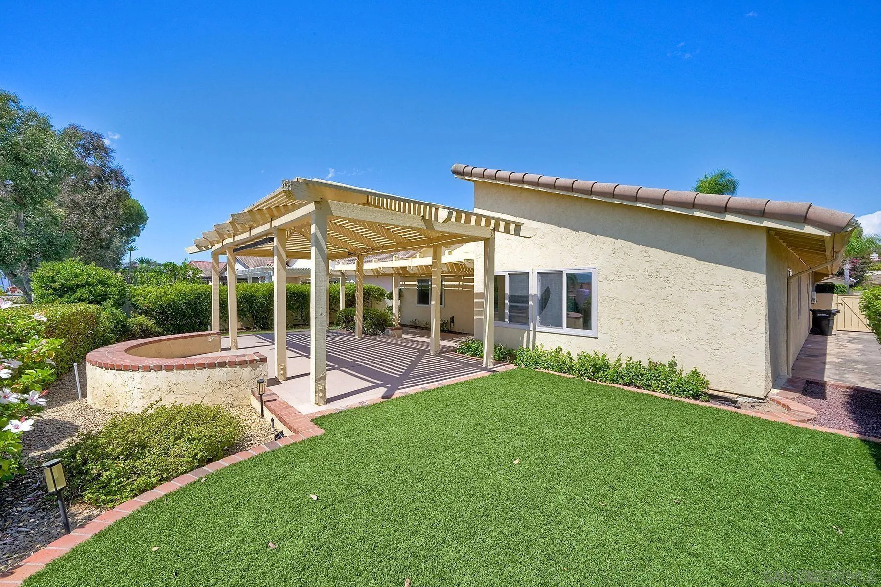 https://cdn.realtyfeed.com/cdn/127/250037568/88447dd05064657415061a30a3e7bef4.webp