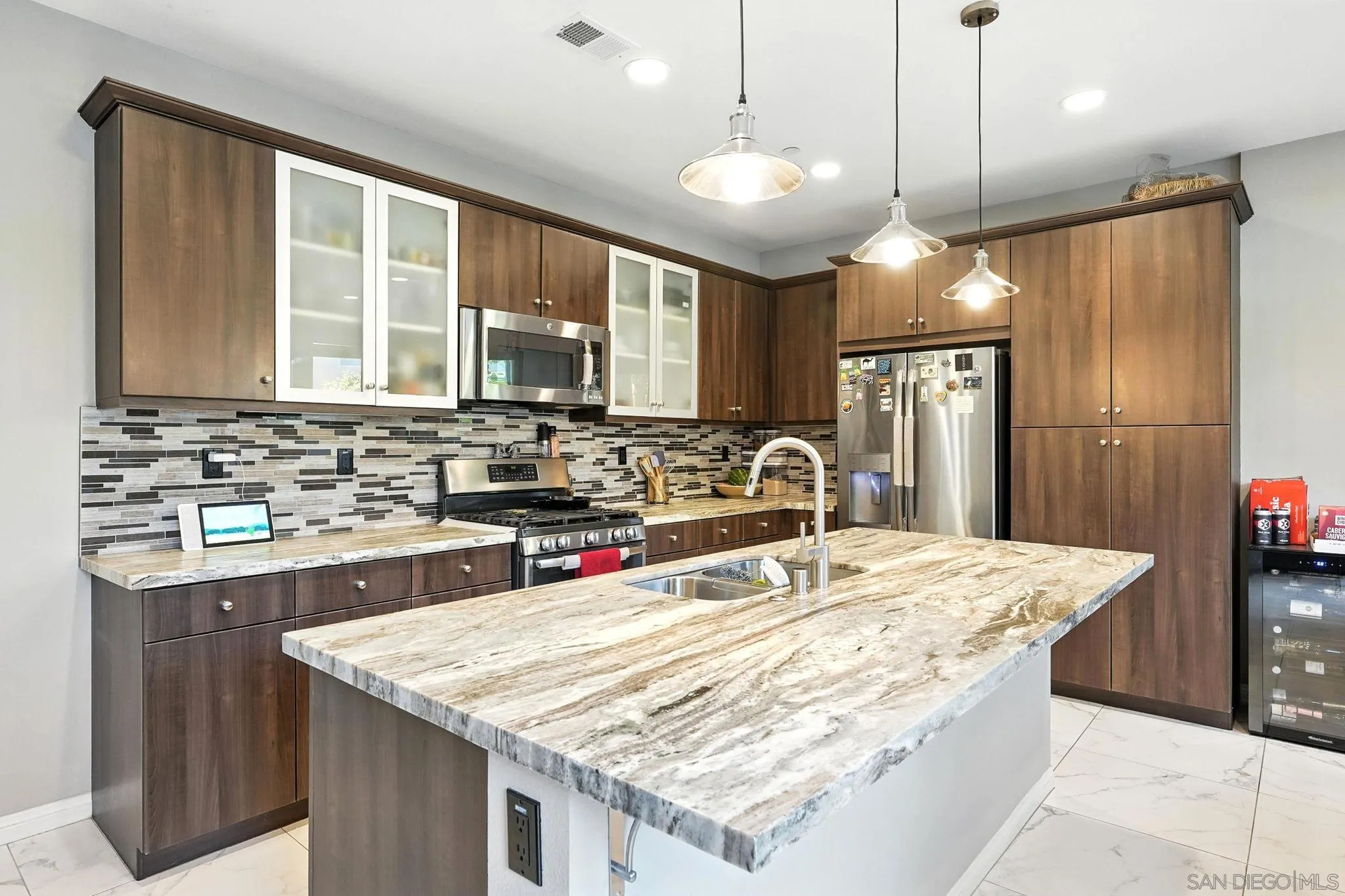 https://cdn.realtyfeed.com/cdn/127/250037569/c78a520eb854c752ea5e9710be0b6425.webp