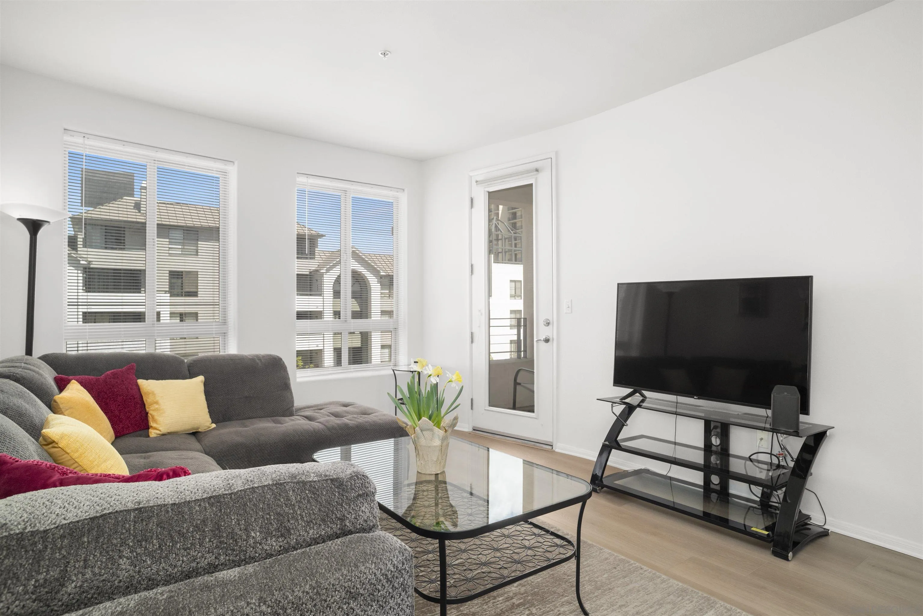 Photo #4: 250037573 Listing 