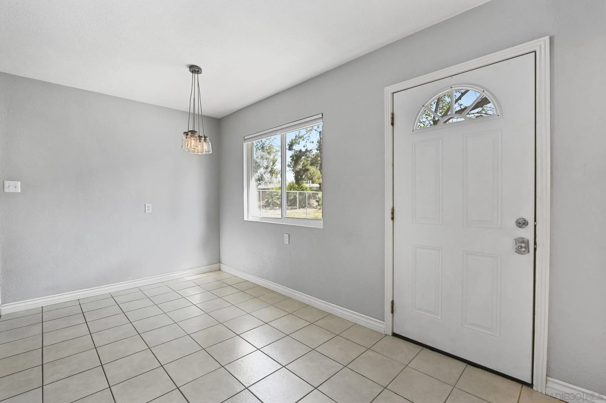 https://cdn.realtyfeed.com/cdn/127/250037575/0480f2e3ffc26ff5751b93e4dbe392fe.webp