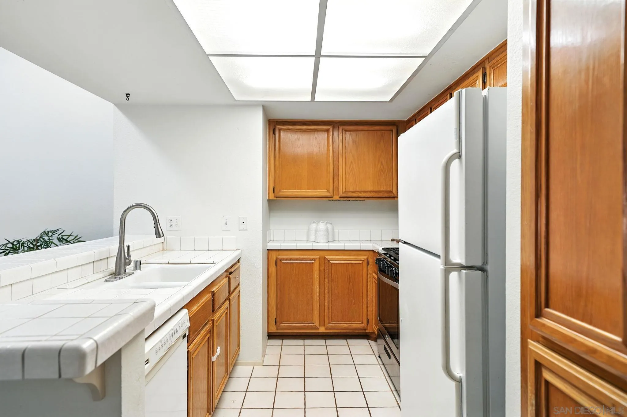 Photo #9: 250037577 Listing: Photo #9