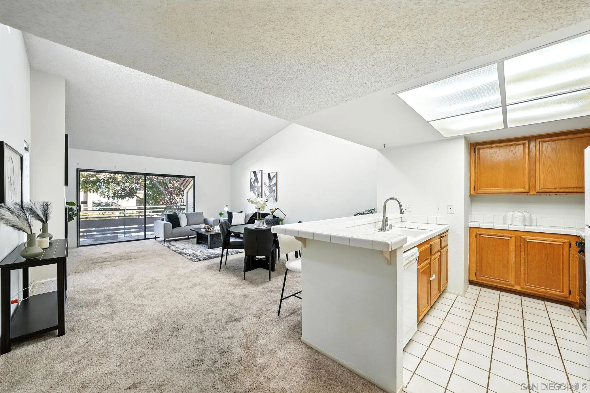 Photo #7: 250037577 Listing: Photo #7