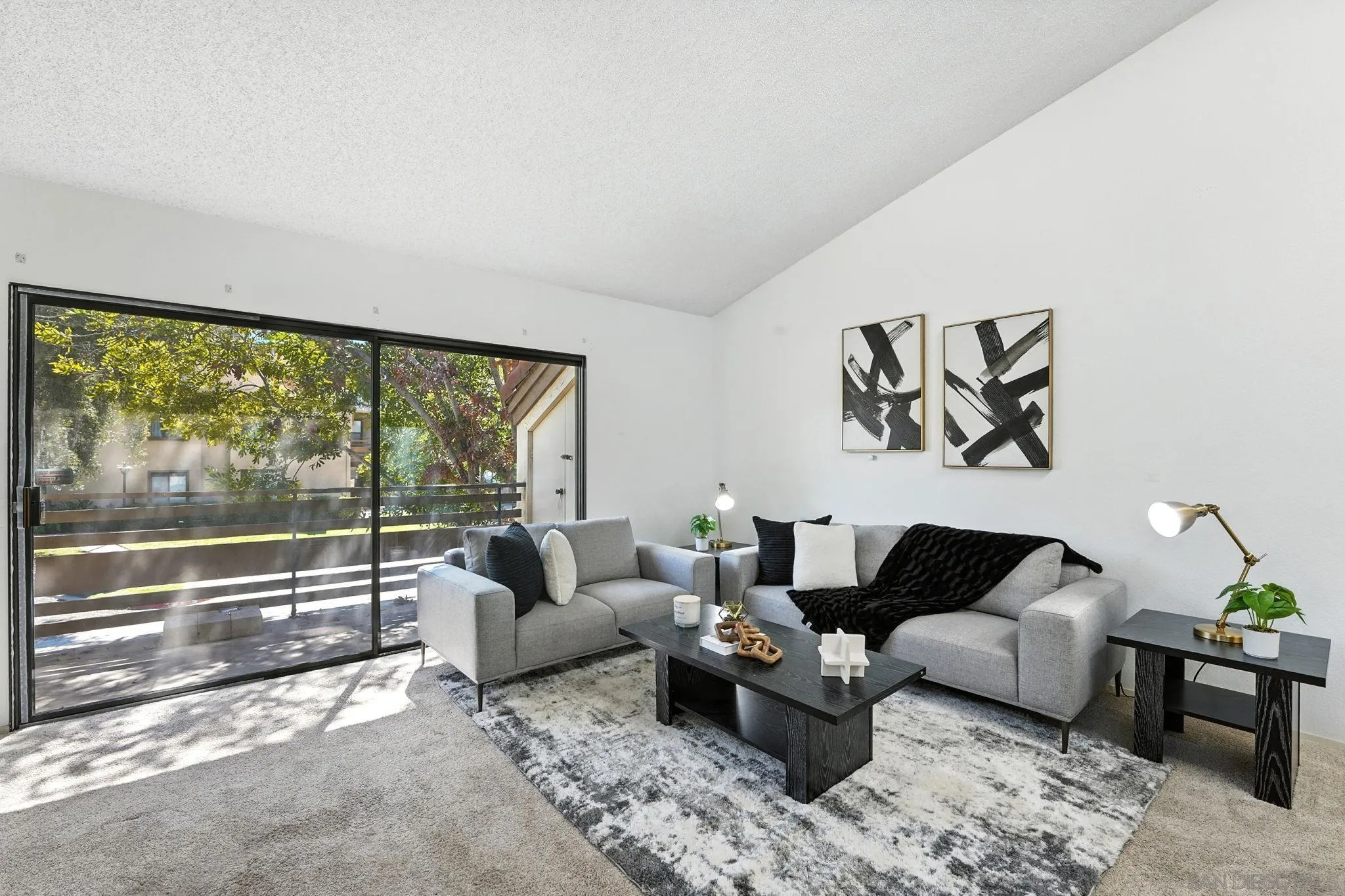 Photo #4: 250037577 Listing 