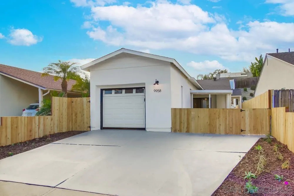 https://cdn.realtyfeed.com/cdn/127/250037578/5fc88387506733921b1ccfc886ca8761.webp