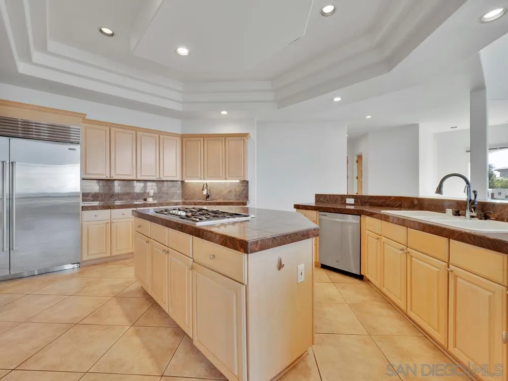 https://cdn.realtyfeed.com/cdn/127/250037581/57cb0e1844d15398e36e49e8c9cf775d.webp
