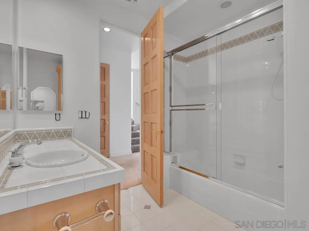 https://cdn.realtyfeed.com/cdn/127/250037581/a7d54871223fde1f88a1e402a5f16fe4.webp