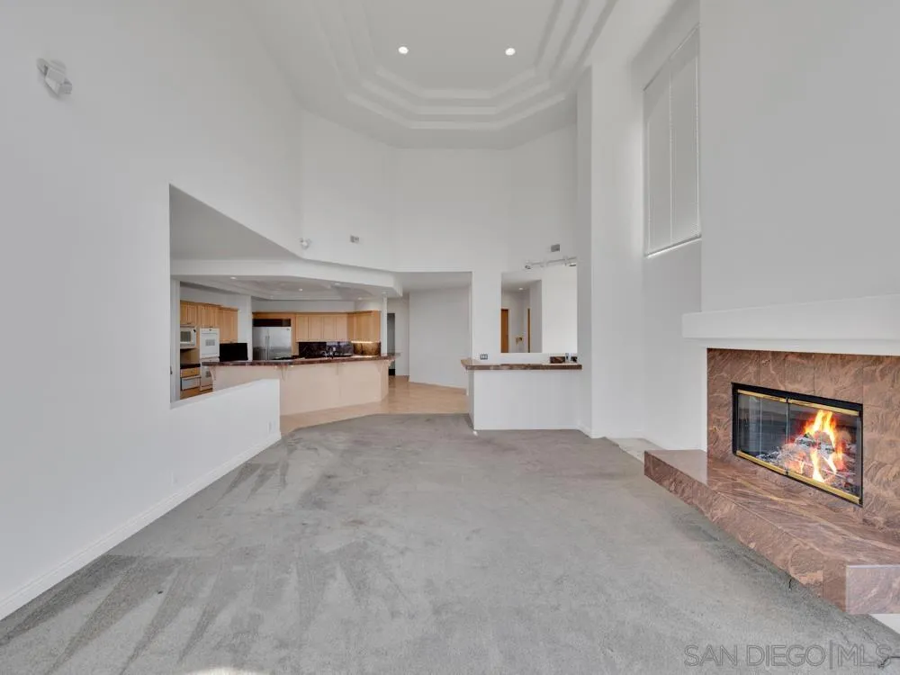 https://cdn.realtyfeed.com/cdn/127/250037581/ac23a61ed28faac273e4e5898c3e5819.webp