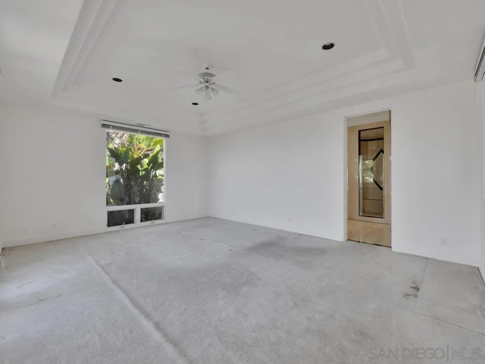 https://cdn.realtyfeed.com/cdn/127/250037581/b0b54f66378f6aa9835d0a80d921f9f7.webp