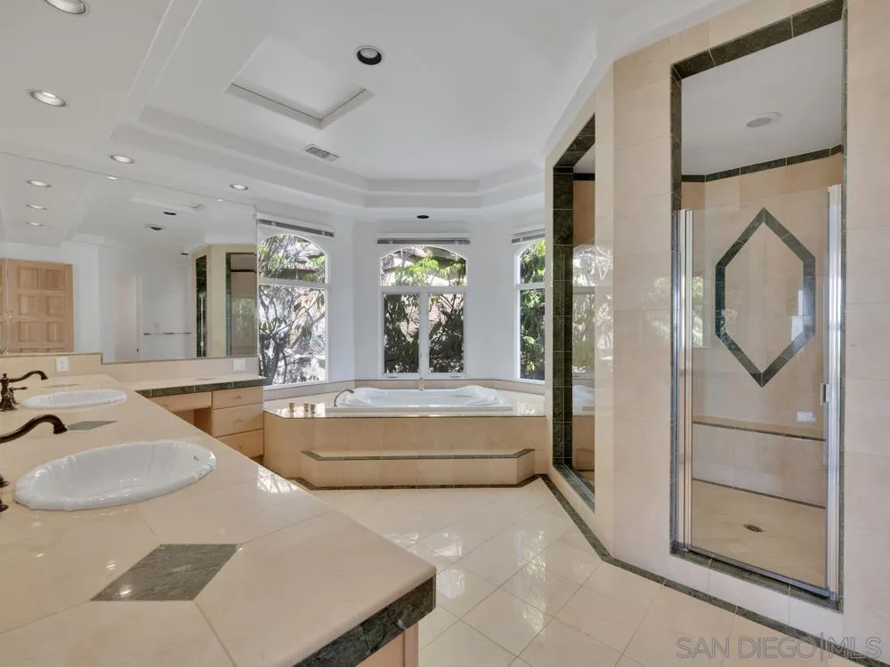 https://cdn.realtyfeed.com/cdn/127/250037581/d1653a4070d75f47d533f8a50b40a06a.webp