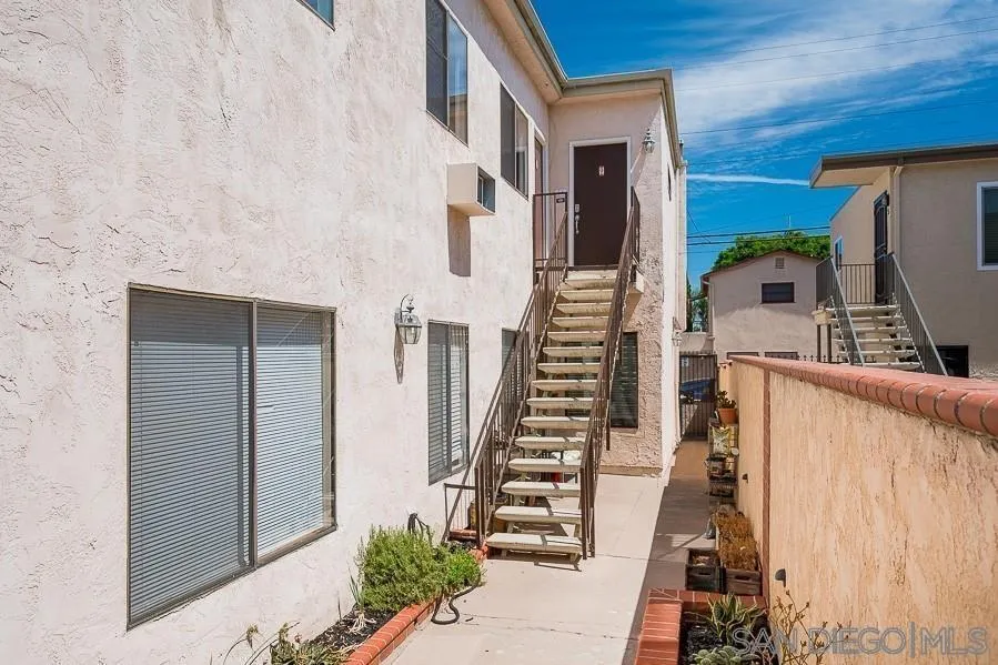 https://cdn.realtyfeed.com/cdn/127/250037585/0694349c642be97122886c03758aee7e.webp