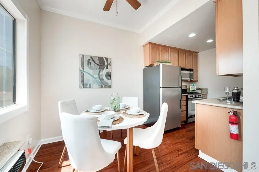 https://cdn.realtyfeed.com/cdn/127/250037585/aebae48d58af97c06ac6bc8a4298fbef.webp