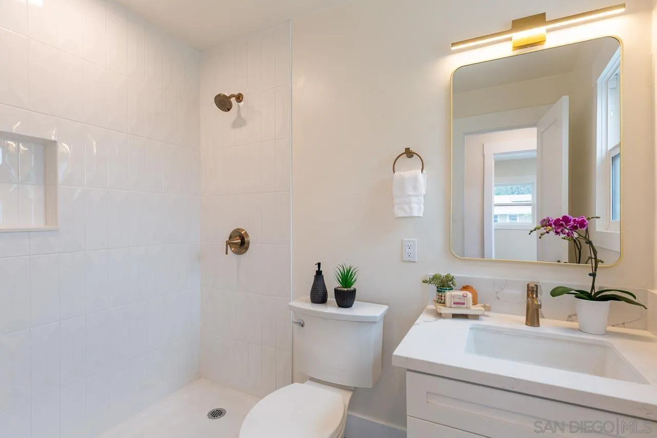https://cdn.realtyfeed.com/cdn/127/250037586/1d2c995f32e7621b8b365ef3c5f4db14.webp