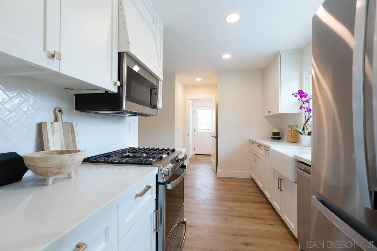 https://cdn.realtyfeed.com/cdn/127/250037586/8db8bf378c4856ca14a00088684c07bf.webp