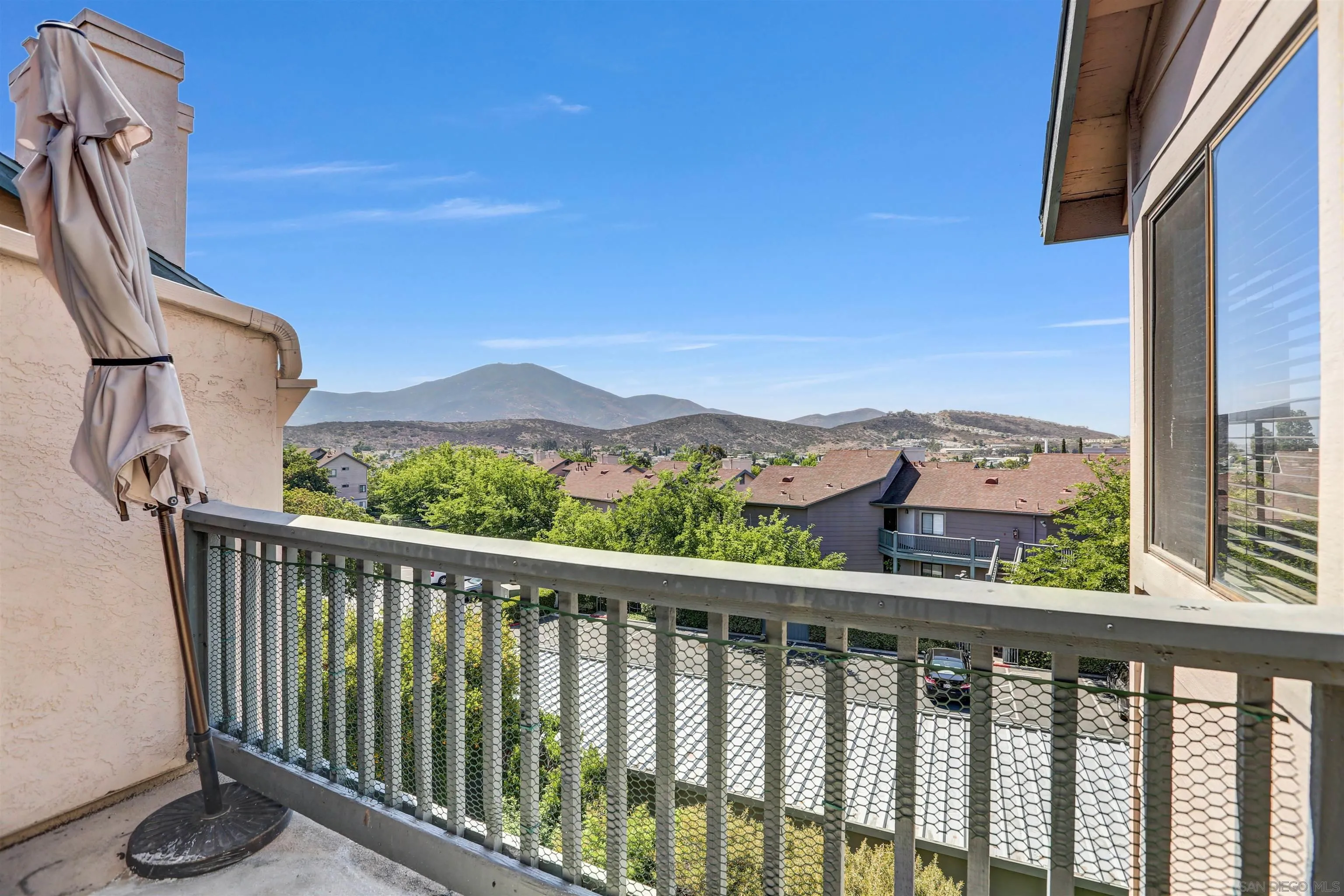 https://cdn.realtyfeed.com/cdn/127/250037589/6177b5e4d47feae45b3ac8f72a04ea94.webp