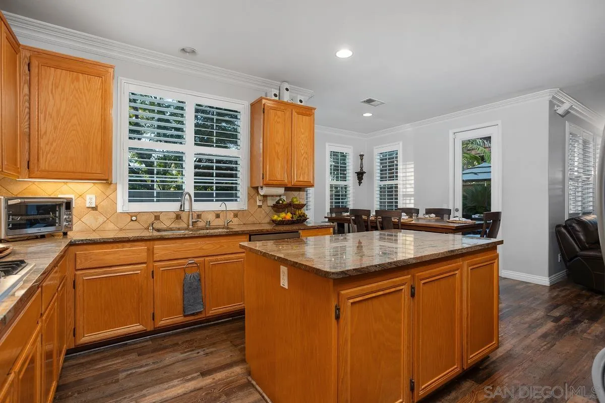 https://cdn.realtyfeed.com/cdn/127/250037592/760d0699060ab2416c8654ad4bd08ddf.webp