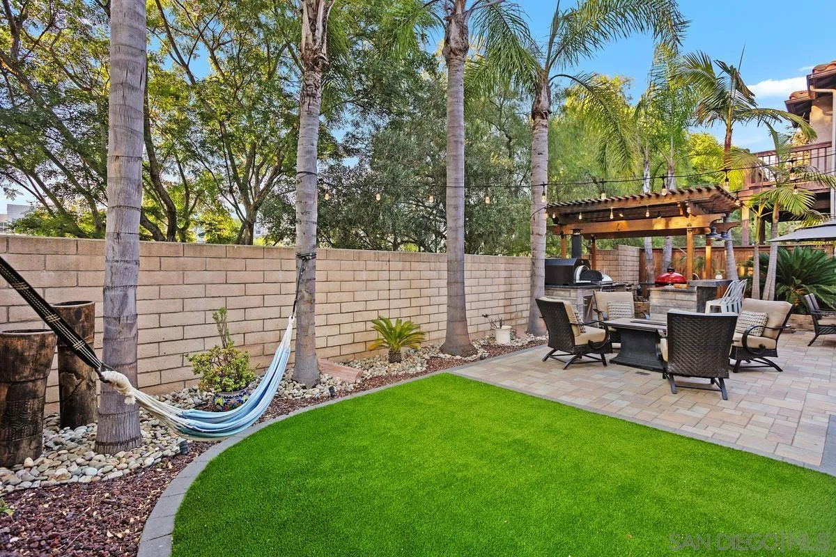 https://cdn.realtyfeed.com/cdn/127/250037592/c5b233cde7830310aeff1744e38157fb.webp