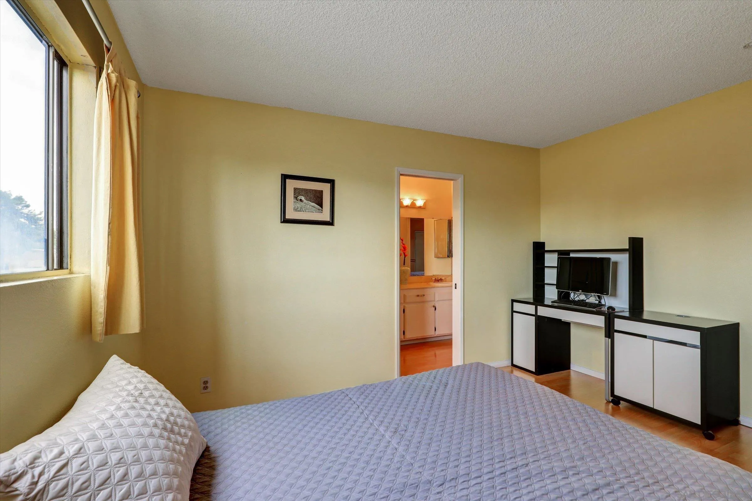 https://cdn.realtyfeed.com/cdn/127/250037594/1e6f3bf8dfca12462eb57ff960904b4d.webp