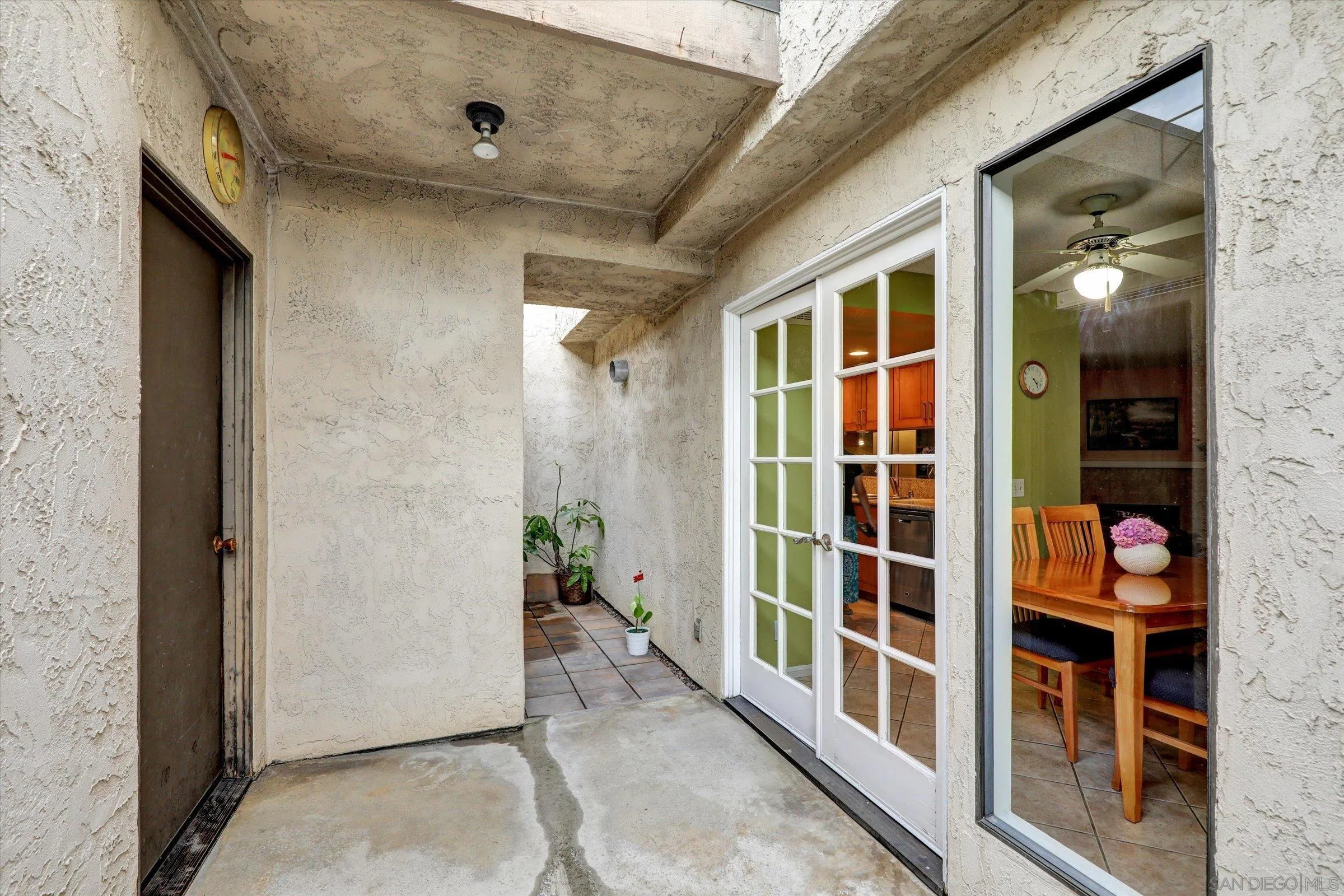 https://cdn.realtyfeed.com/cdn/127/250037594/aae5234d9128f3dfba6130b3cb7e0d2e.webp