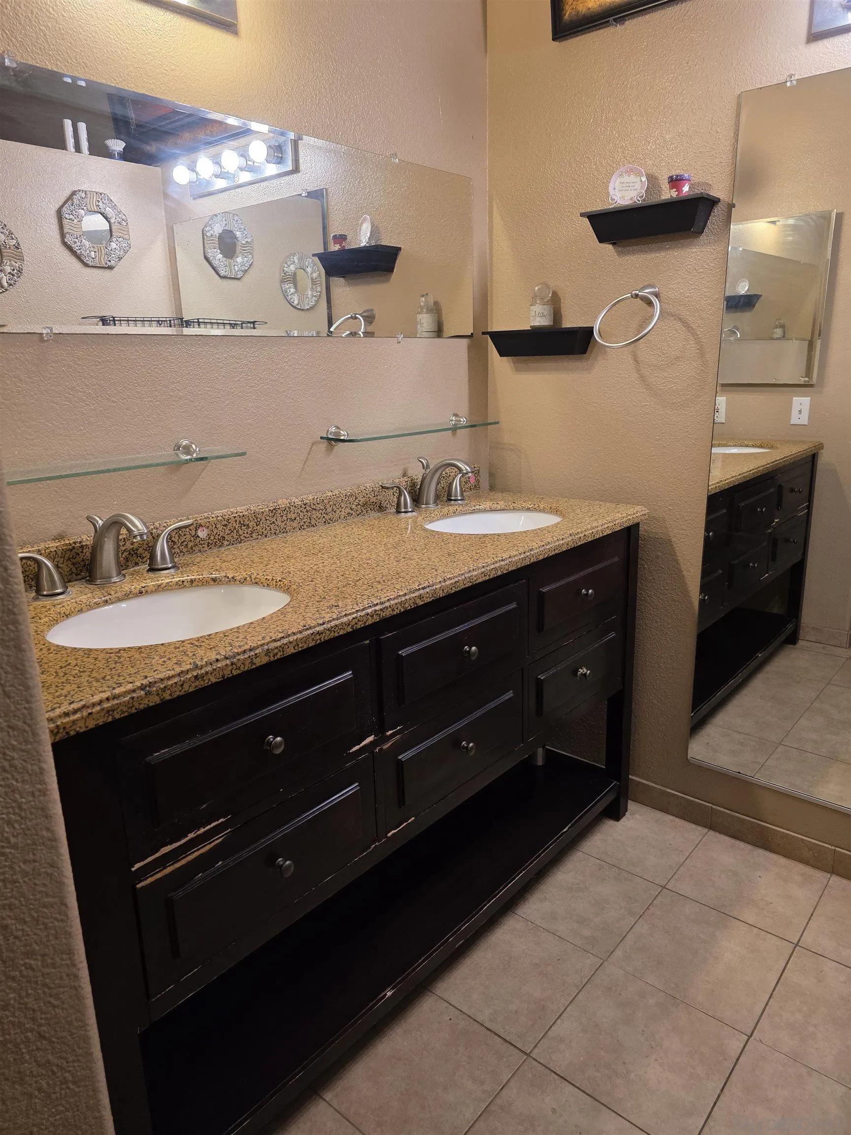 https://cdn.realtyfeed.com/cdn/127/250037597/9f008be2cb7938f9caa247a1c009f777.webp