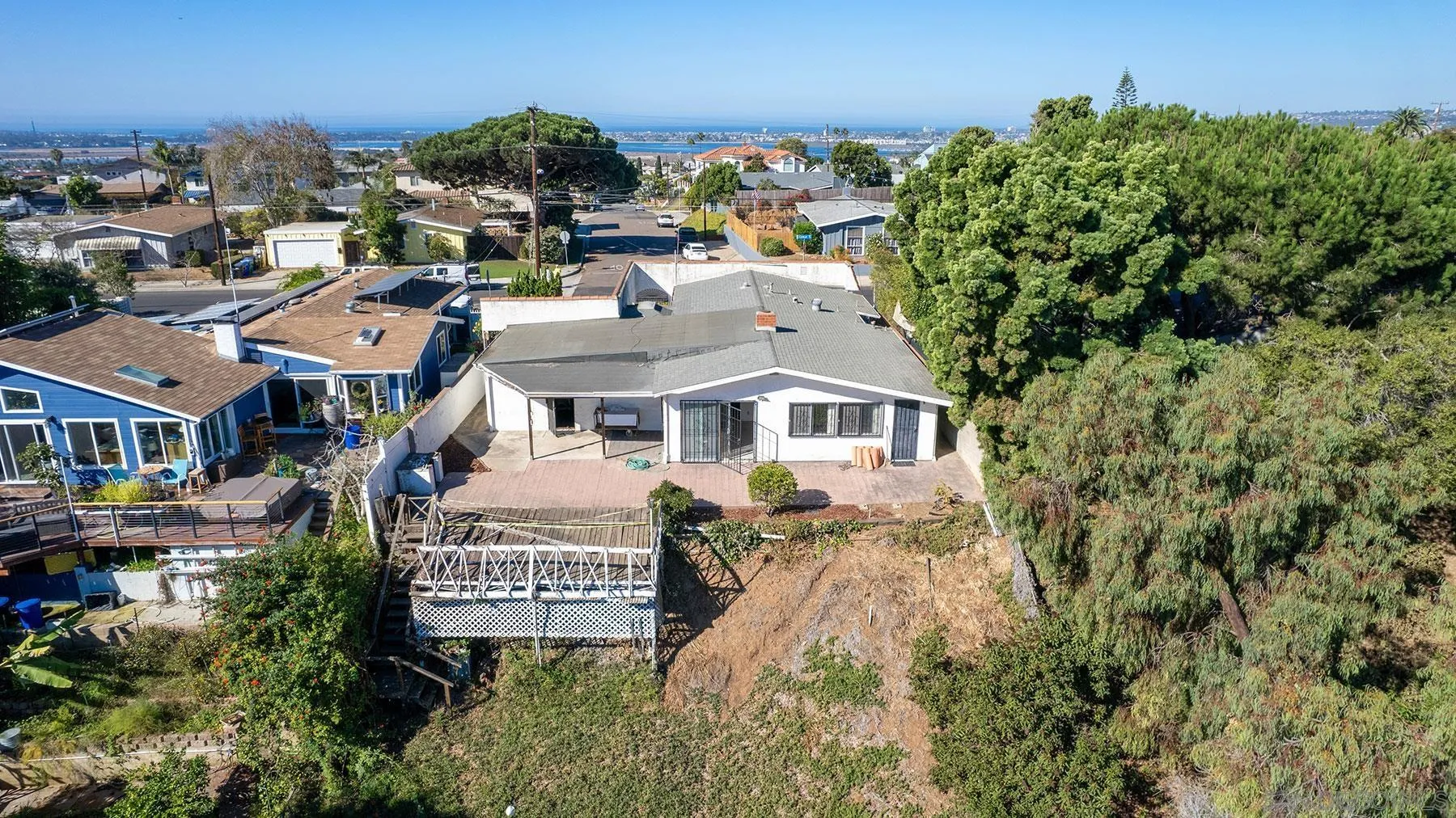 https://cdn.realtyfeed.com/cdn/127/250037598/5a82dca78c4683528db0bb961a879b1f.webp
