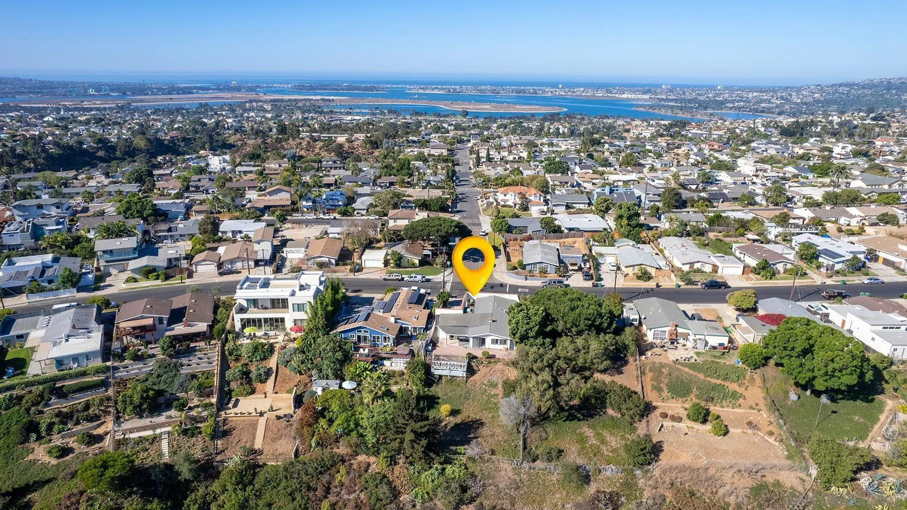 https://cdn.realtyfeed.com/cdn/127/250037598/730bc92d05b509d2874ec1e4a42ce5d8.webp