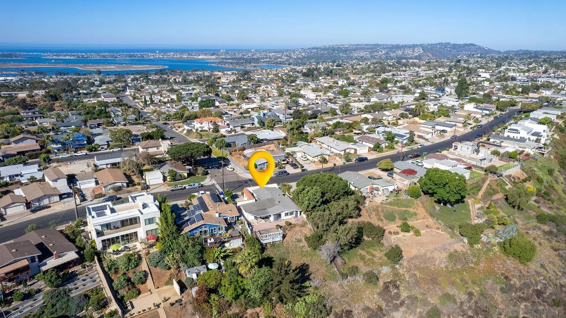 https://cdn.realtyfeed.com/cdn/127/250037598/a2989e70c7bd658d1308f3d310b0a40c.webp