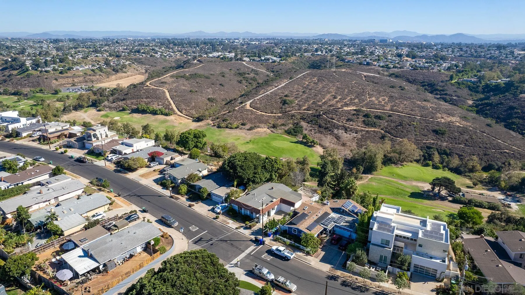 https://cdn.realtyfeed.com/cdn/127/250037598/f9b3b851890e7a16a0053382784f0fe9.webp