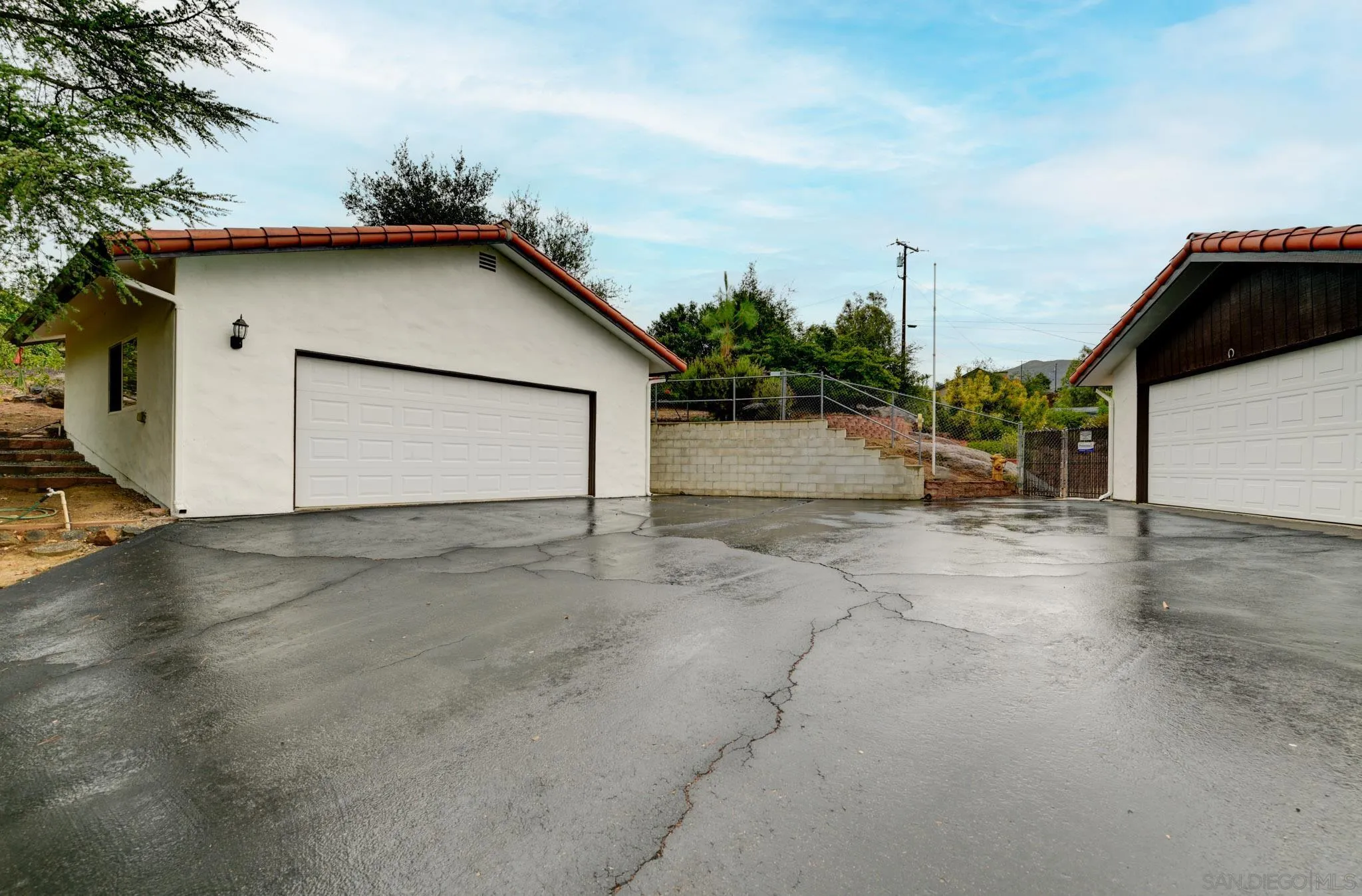 https://cdn.realtyfeed.com/cdn/127/250037599/636f2ce9bd074ffcddfbe5b4ce1c7e49.webp