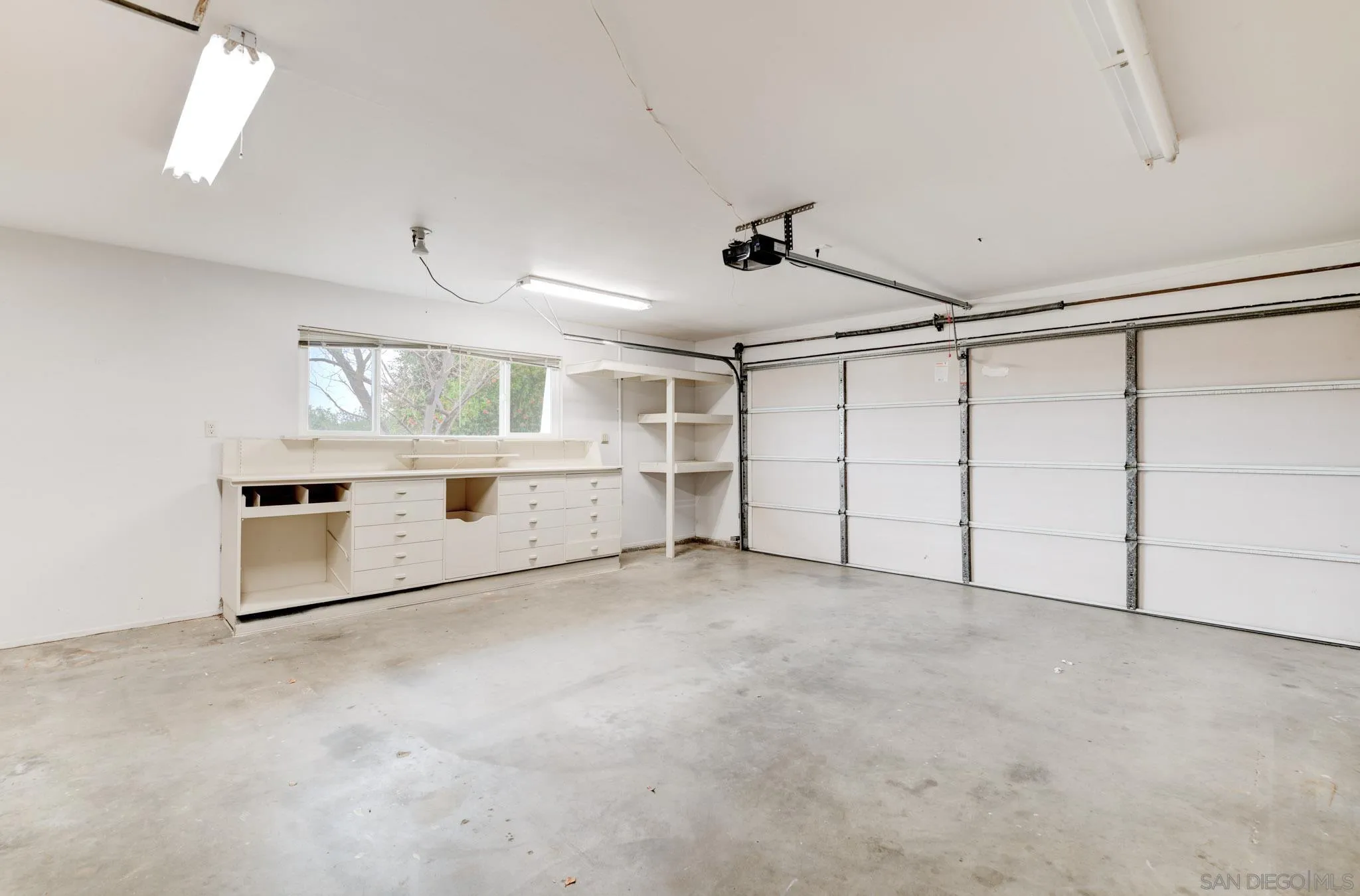 https://cdn.realtyfeed.com/cdn/127/250037599/a6d74e732a2012c36d2331cd57da62c3.webp