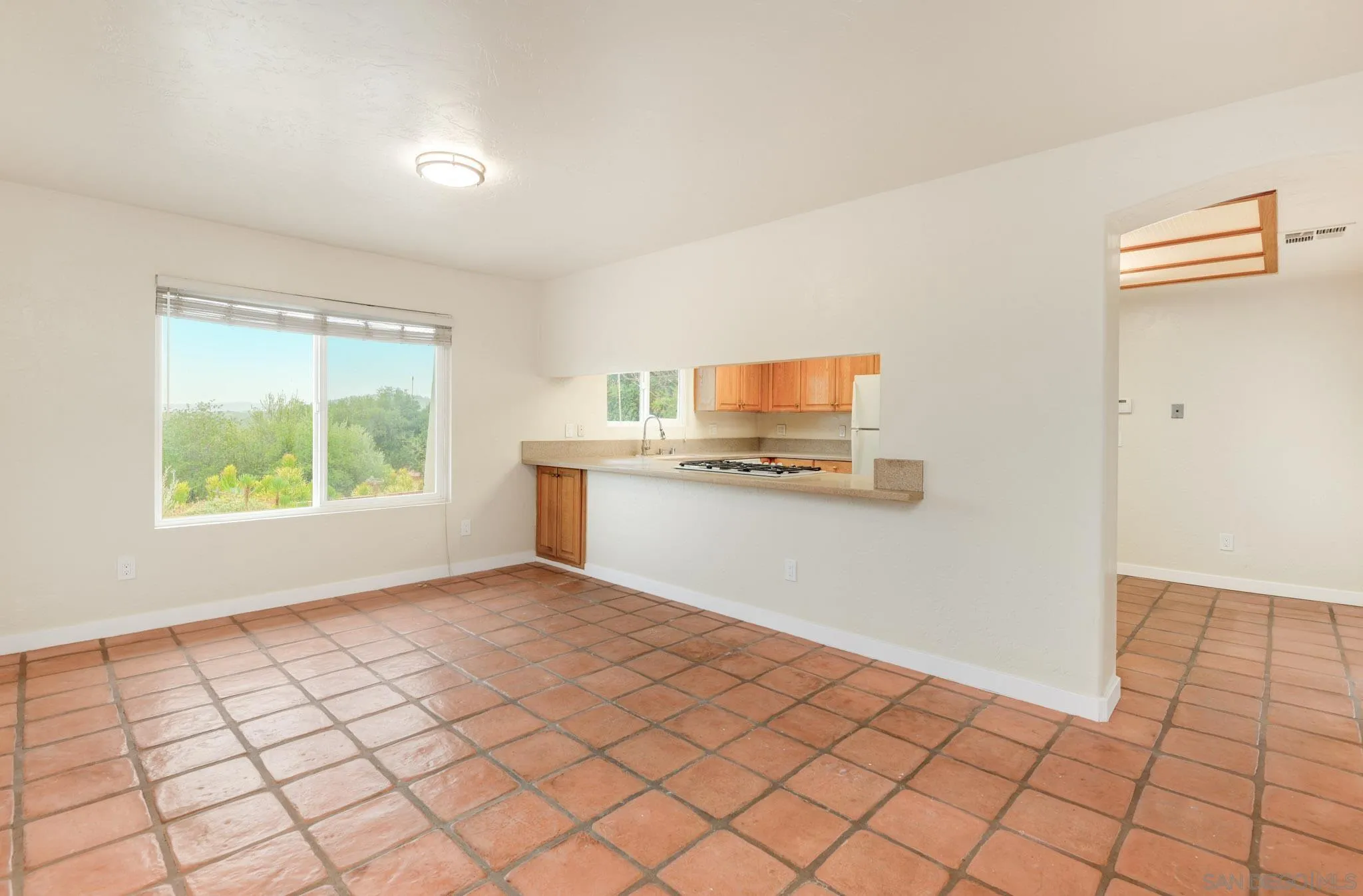 https://cdn.realtyfeed.com/cdn/127/250037599/ced1c6e352b4fed6faff714175416598.webp