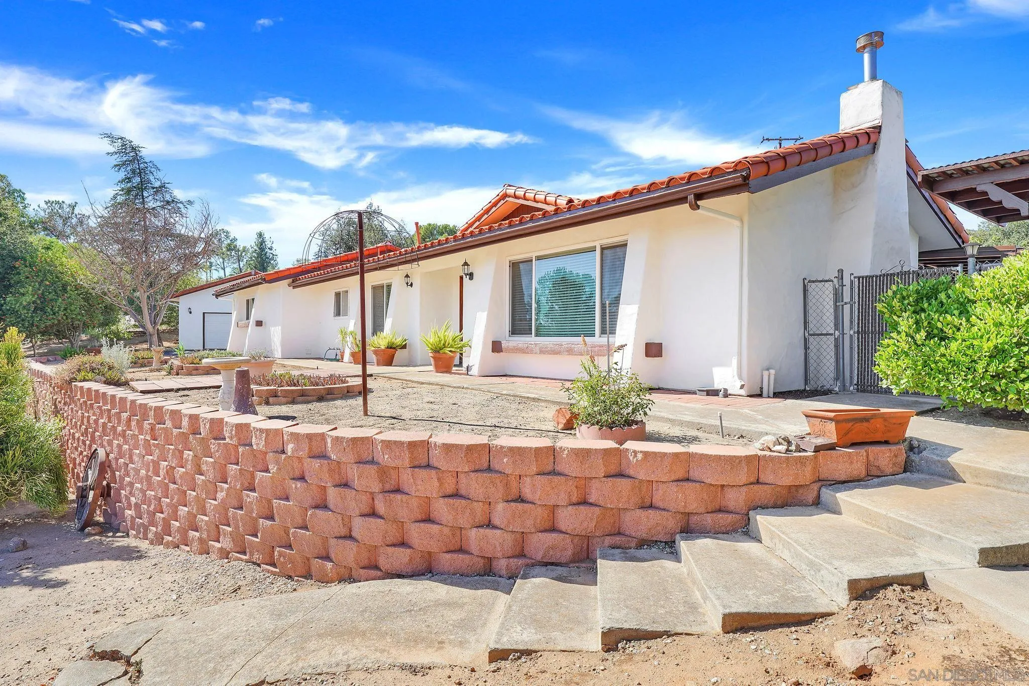 https://cdn.realtyfeed.com/cdn/127/250037599/cf4a6472bb992b9c810f4a656112355b.webp