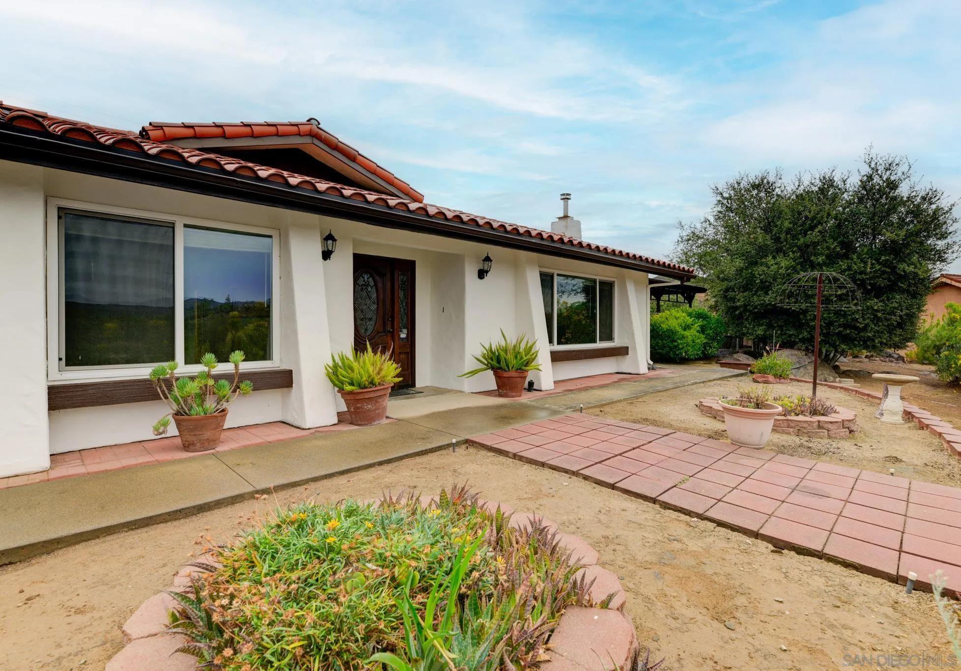 https://cdn.realtyfeed.com/cdn/127/250037599/e77cebf16ccfc7d32250ab6660754f77.webp