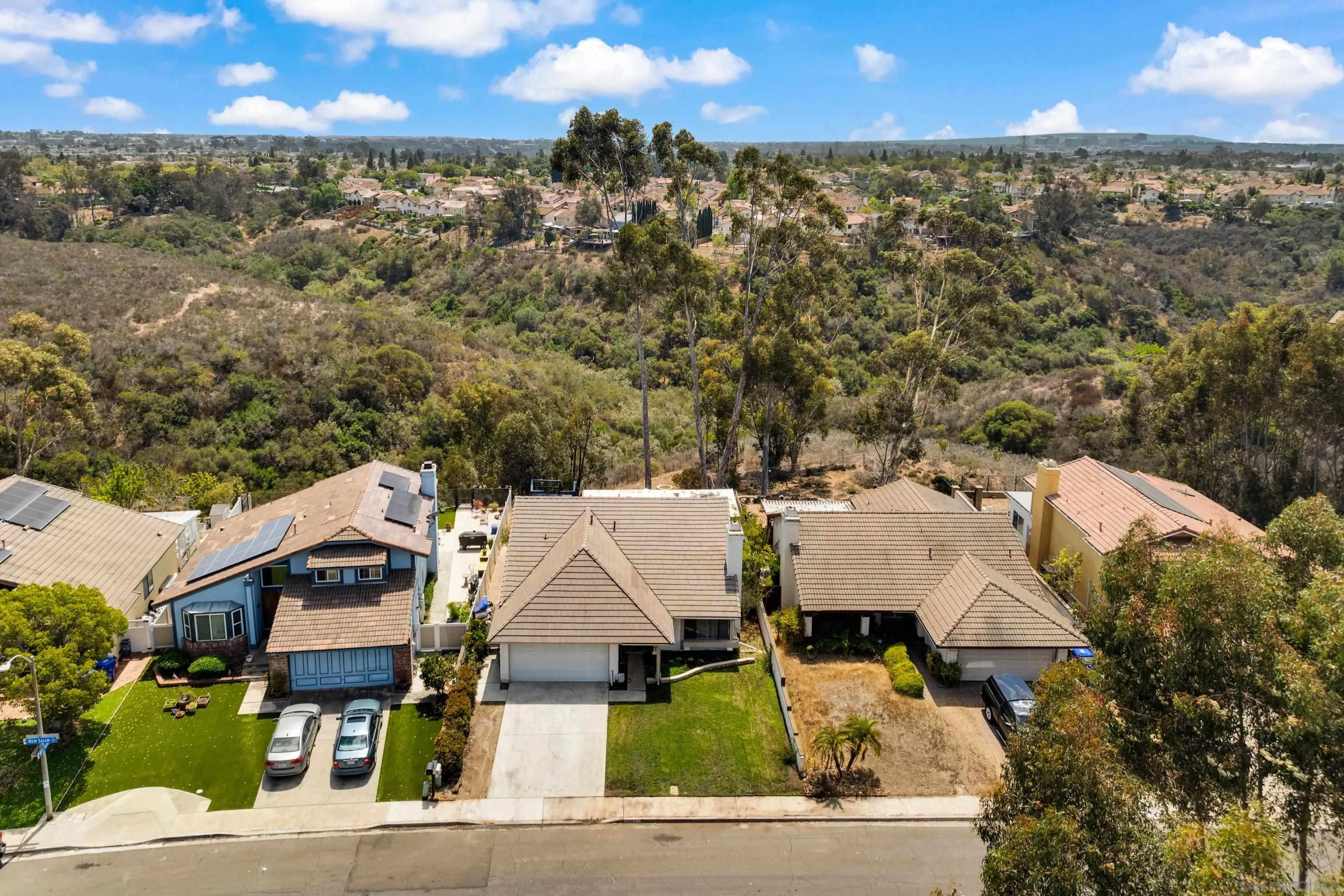 https://cdn.realtyfeed.com/cdn/127/250037601/5fc34ad199d5038a818948593b4c1c7d.webp