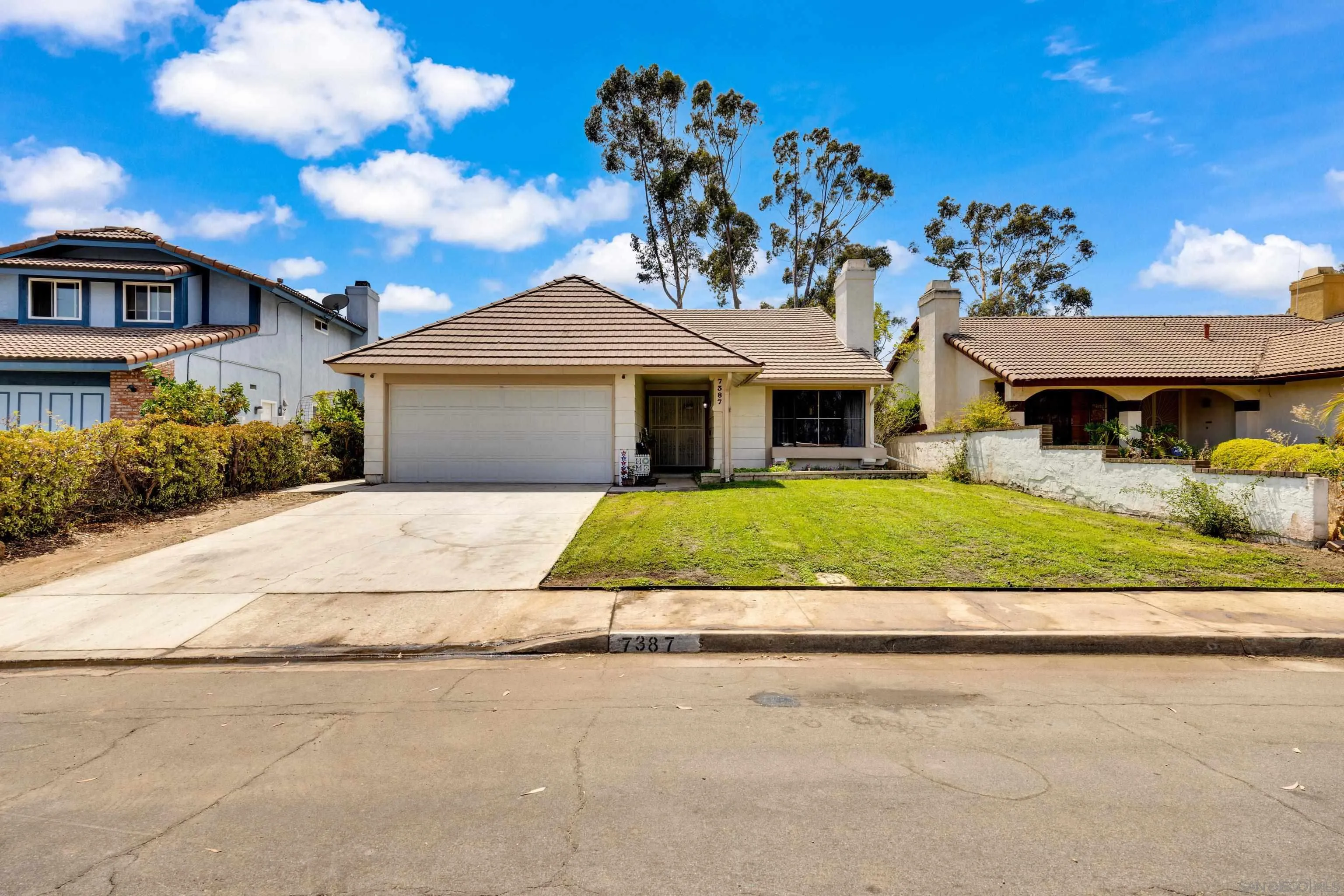https://cdn.realtyfeed.com/cdn/127/250037601/716f8d506a1ef7c1d68b155a38fac537.webp