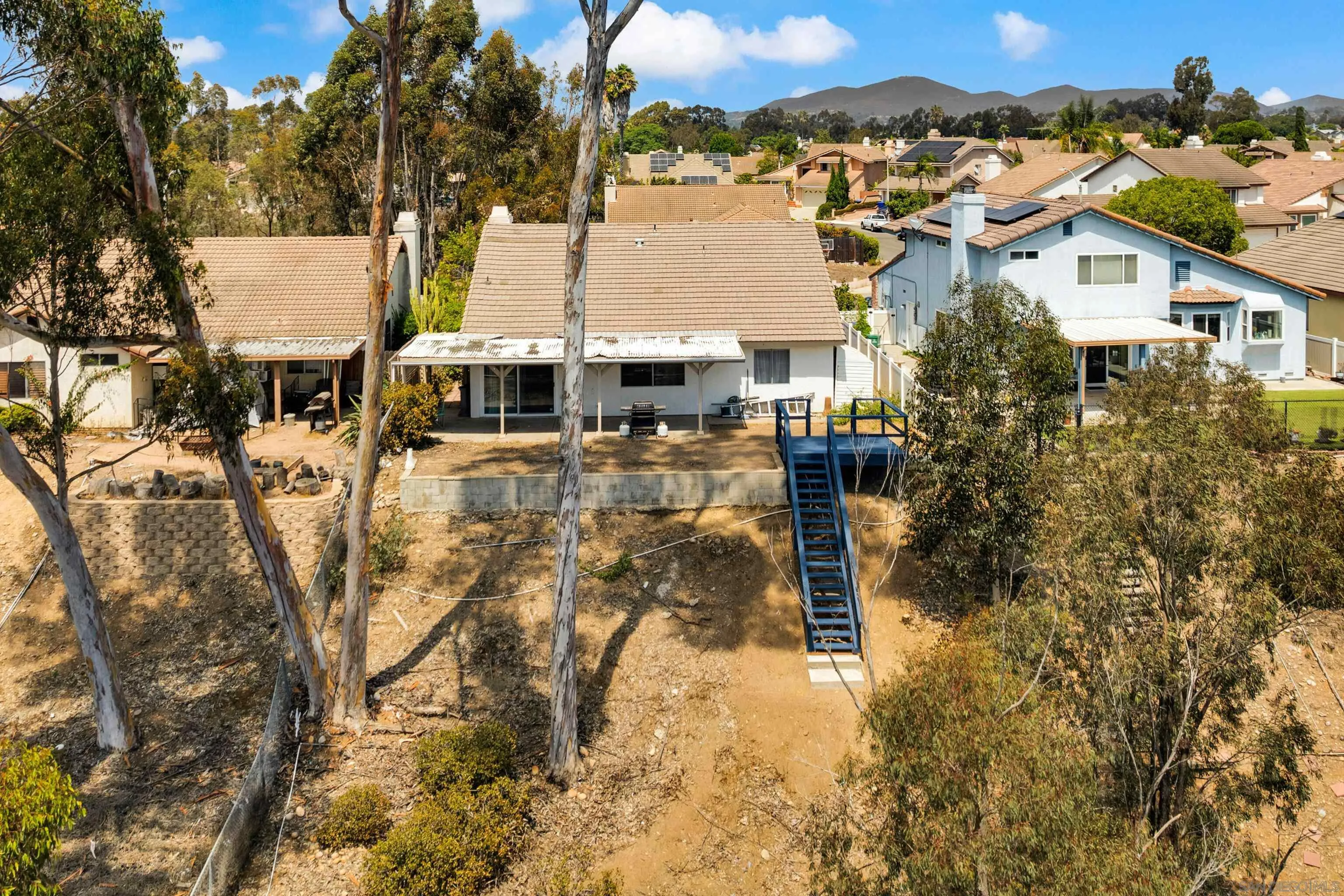 https://cdn.realtyfeed.com/cdn/127/250037601/cd3f17967a6efbc39c7313638129be3b.webp