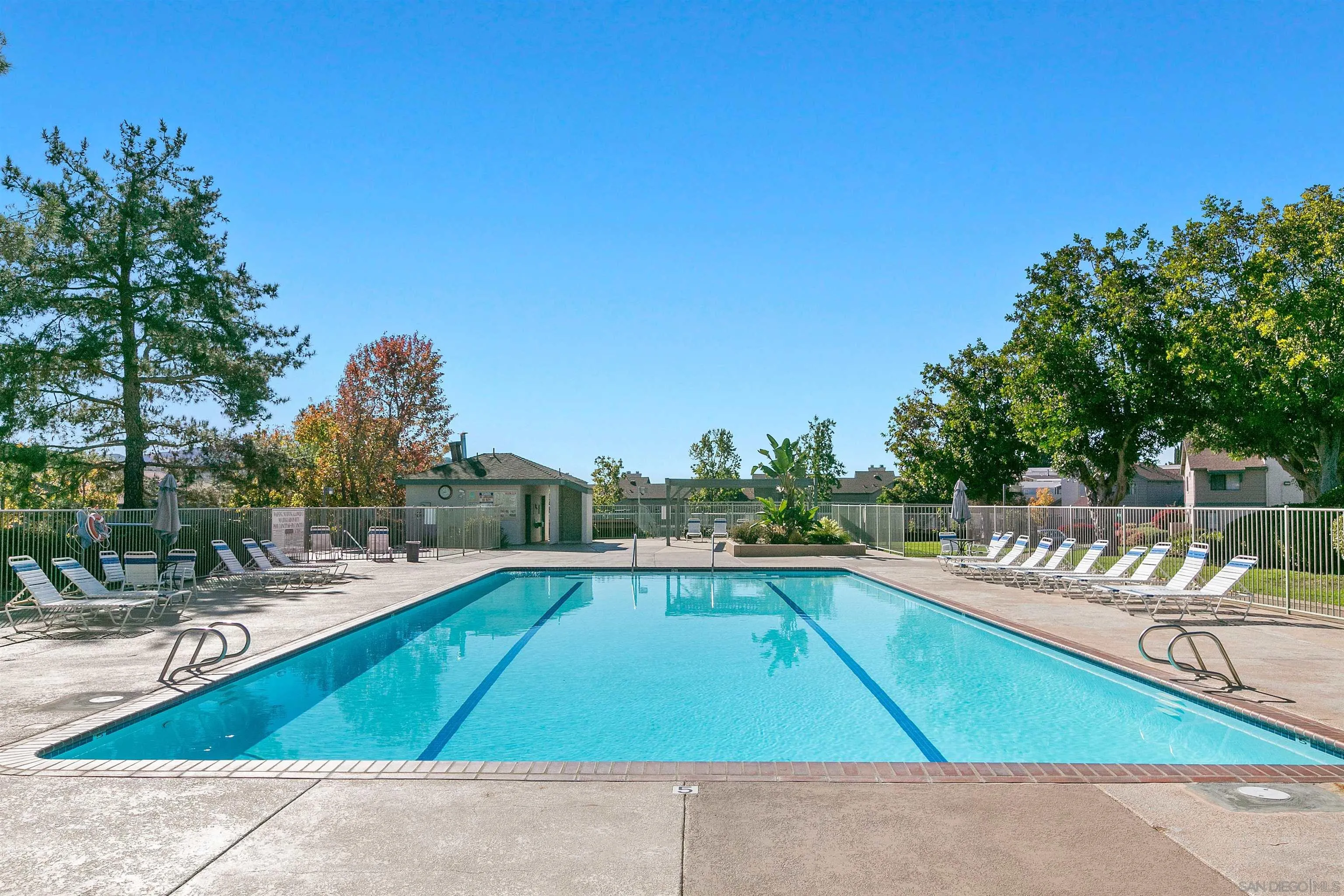 https://cdn.realtyfeed.com/cdn/127/250037603/143ea7fd94eee25847b37d96ca12bd3d.webp