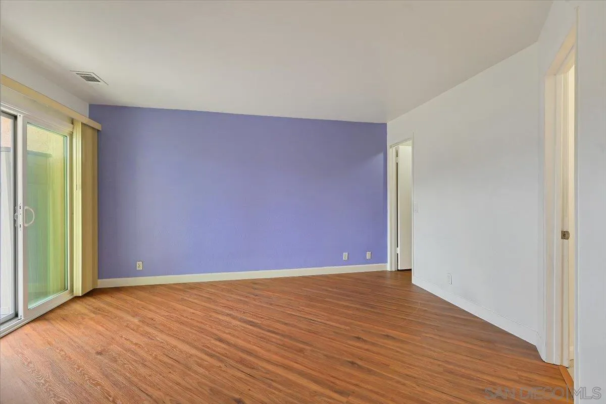 https://cdn.realtyfeed.com/cdn/127/250037603/d535b797bbb9bf66784bc41bc20a1a15.webp