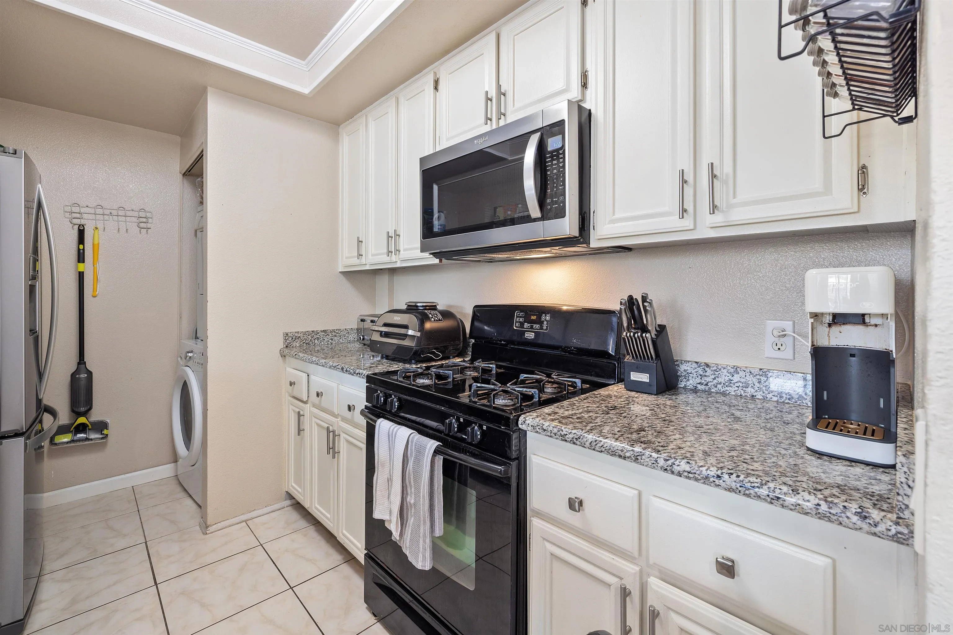https://cdn.realtyfeed.com/cdn/127/250037603/eb5cd227d48d661373dcadb0d07f5b37.webp