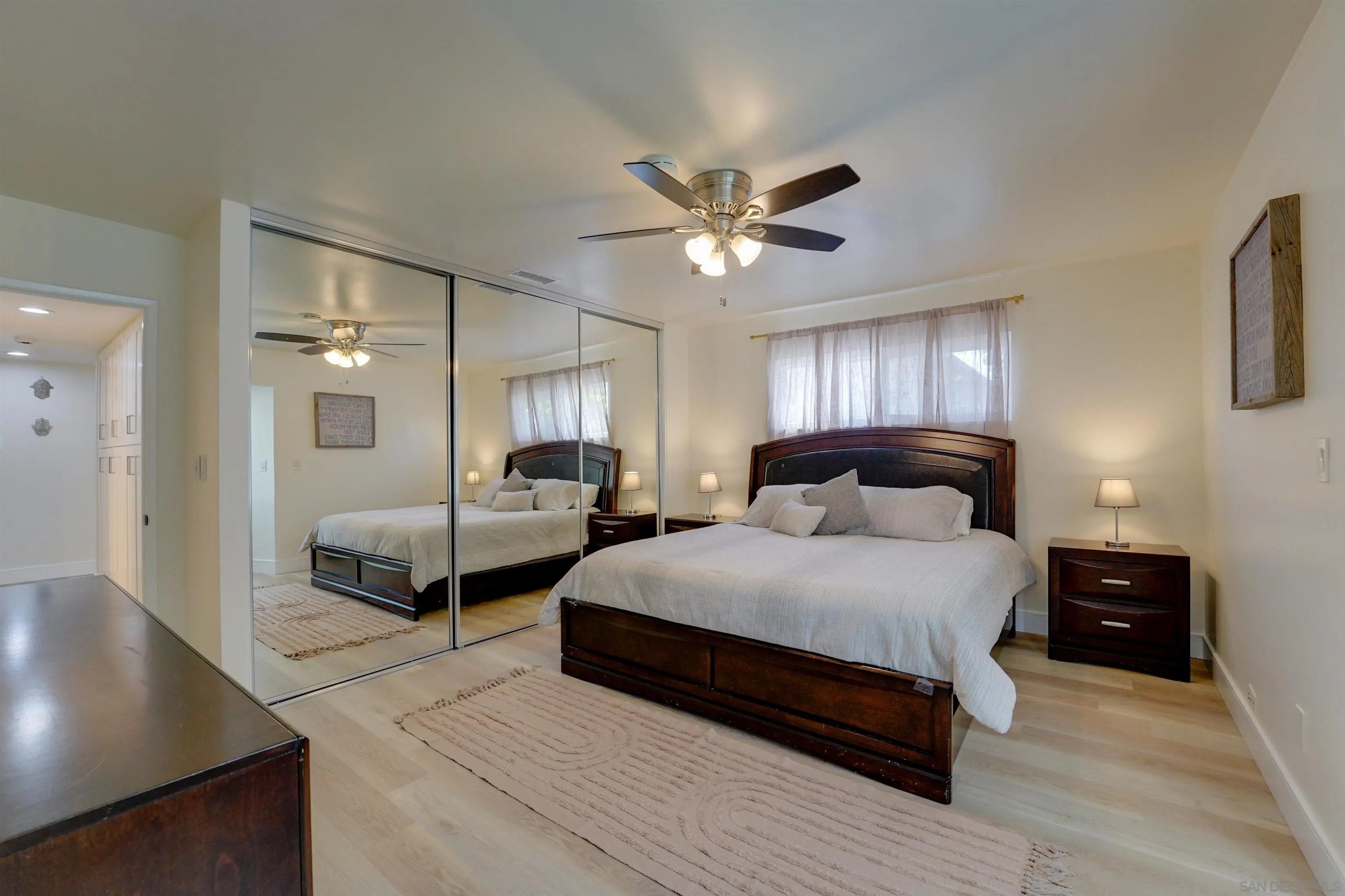 https://cdn.realtyfeed.com/cdn/127/250037610/0106dda5a56f6a4becf088313f1d5a60.webp