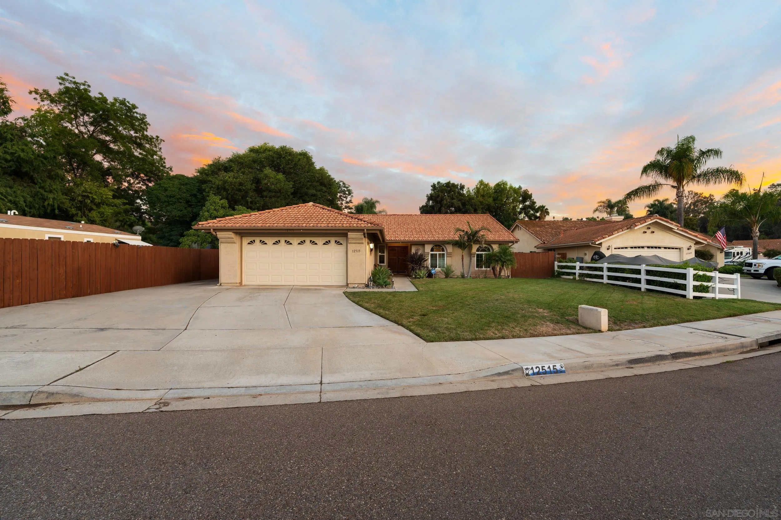 https://cdn.realtyfeed.com/cdn/127/250037611/639d74855c0fca1028c874f1214cca1e.webp