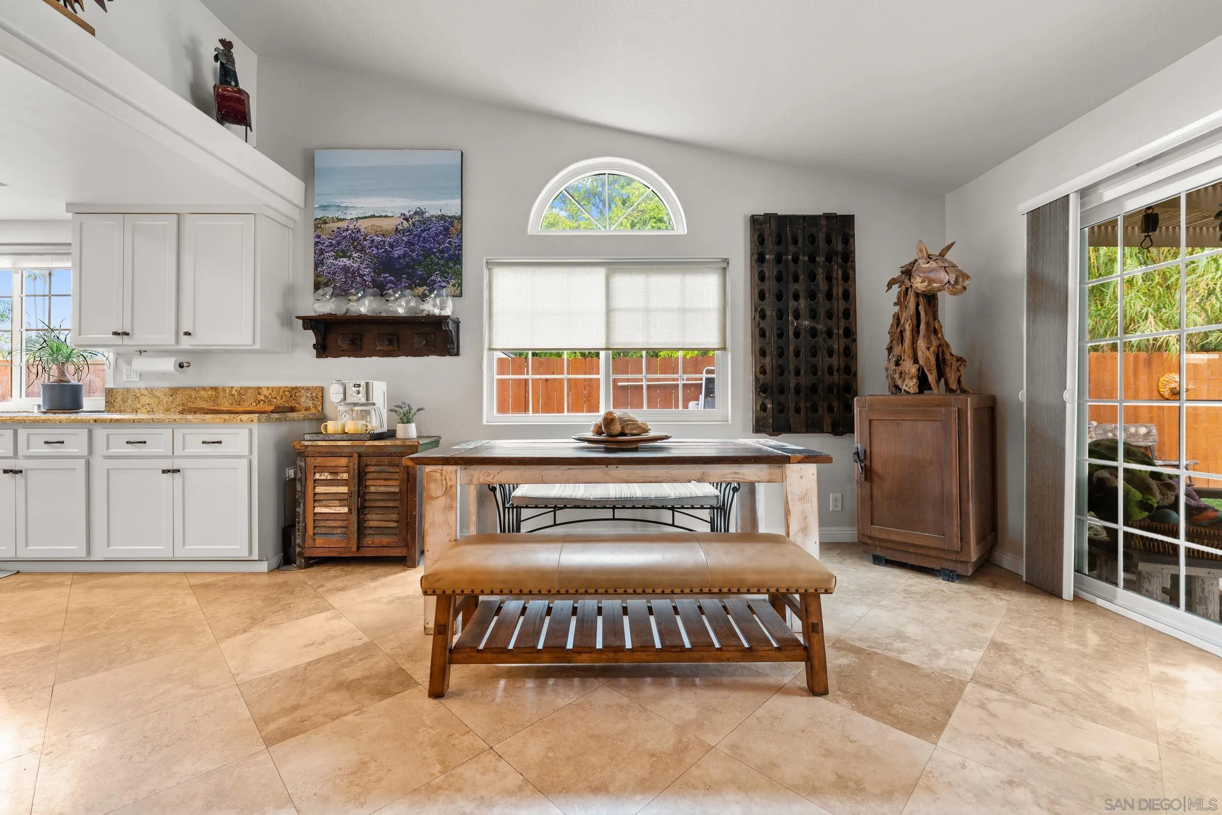 https://cdn.realtyfeed.com/cdn/127/250037611/6e960c18fae944dc4385f356d466226b.webp