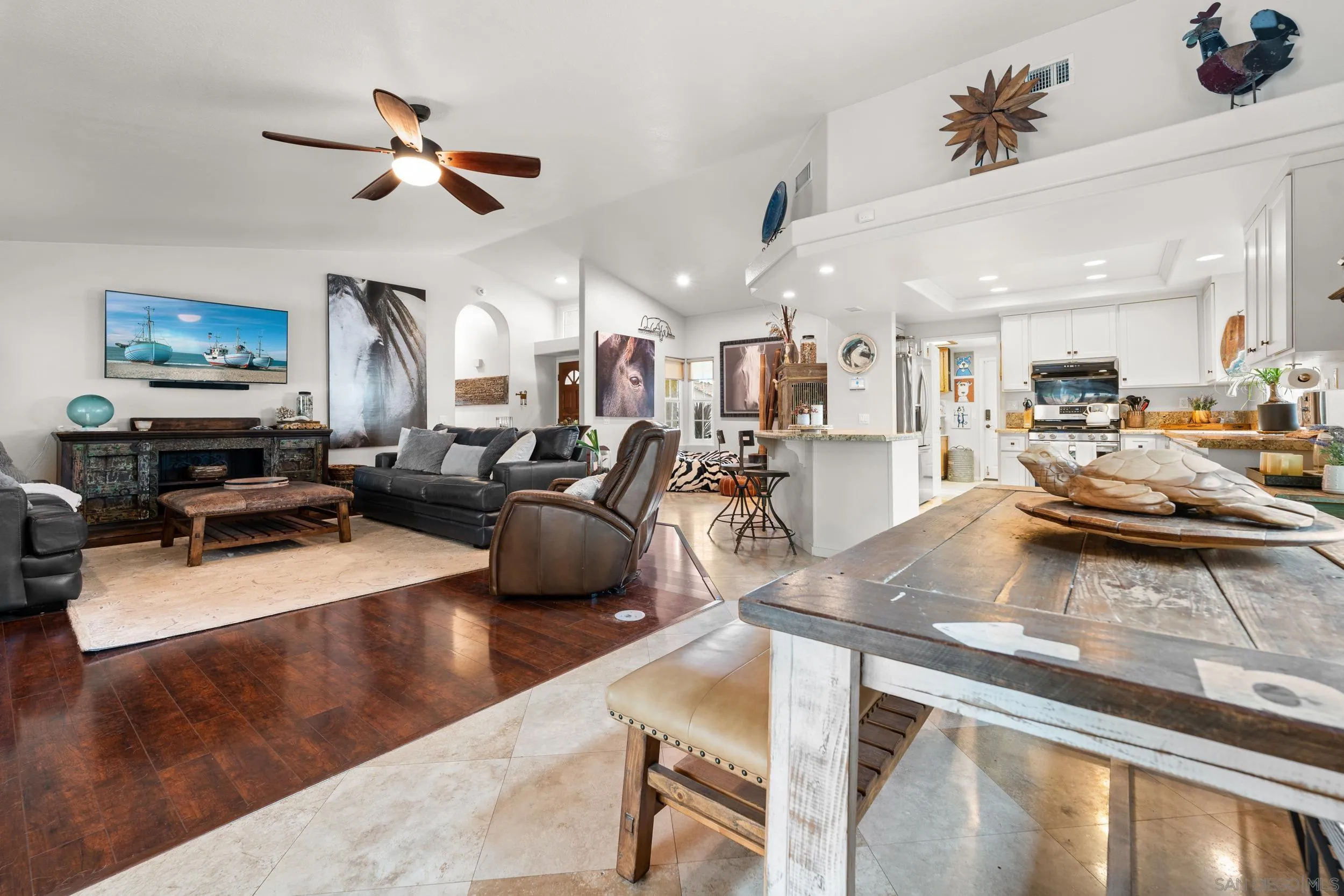https://cdn.realtyfeed.com/cdn/127/250037611/8f3f3a7430ac948a26e44b804b172ad7.webp