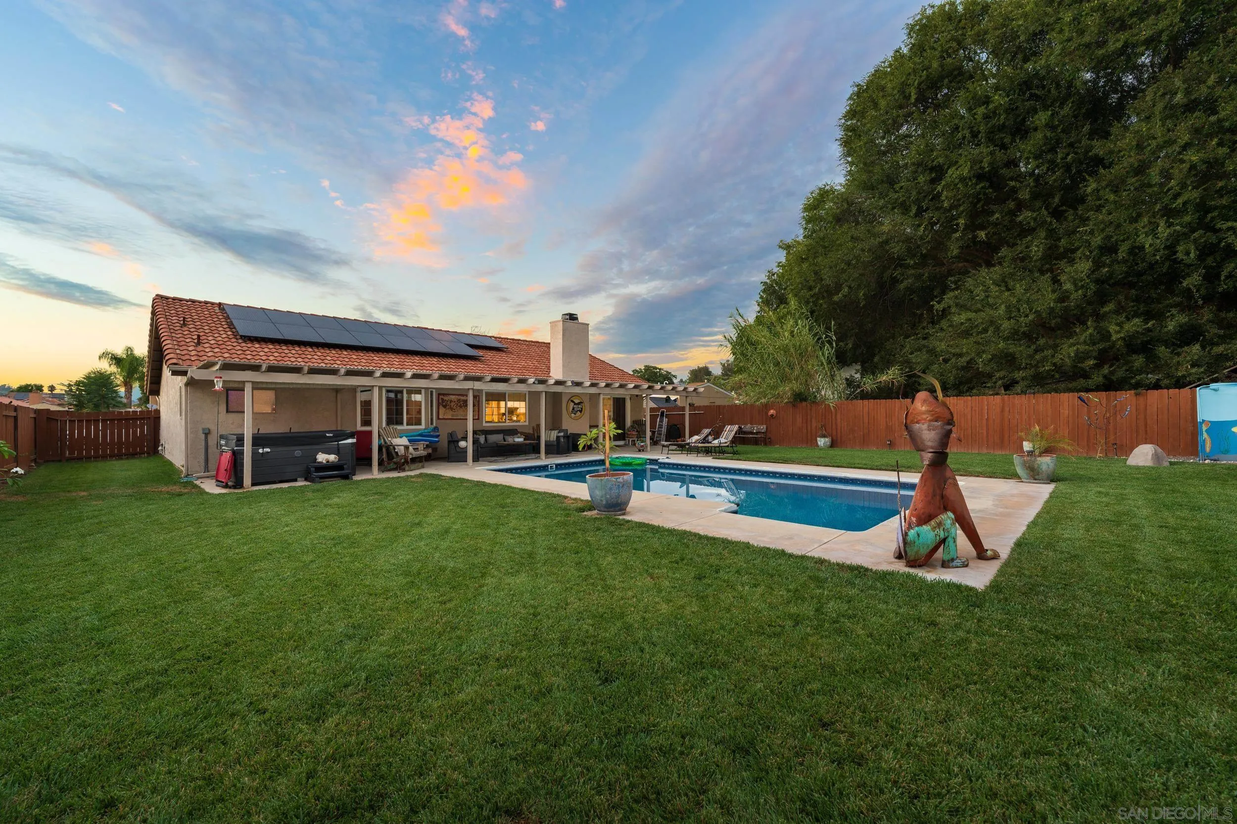 https://cdn.realtyfeed.com/cdn/127/250037611/a47c6d7d36b5945f2b66ab6c2adbbb8a.webp
