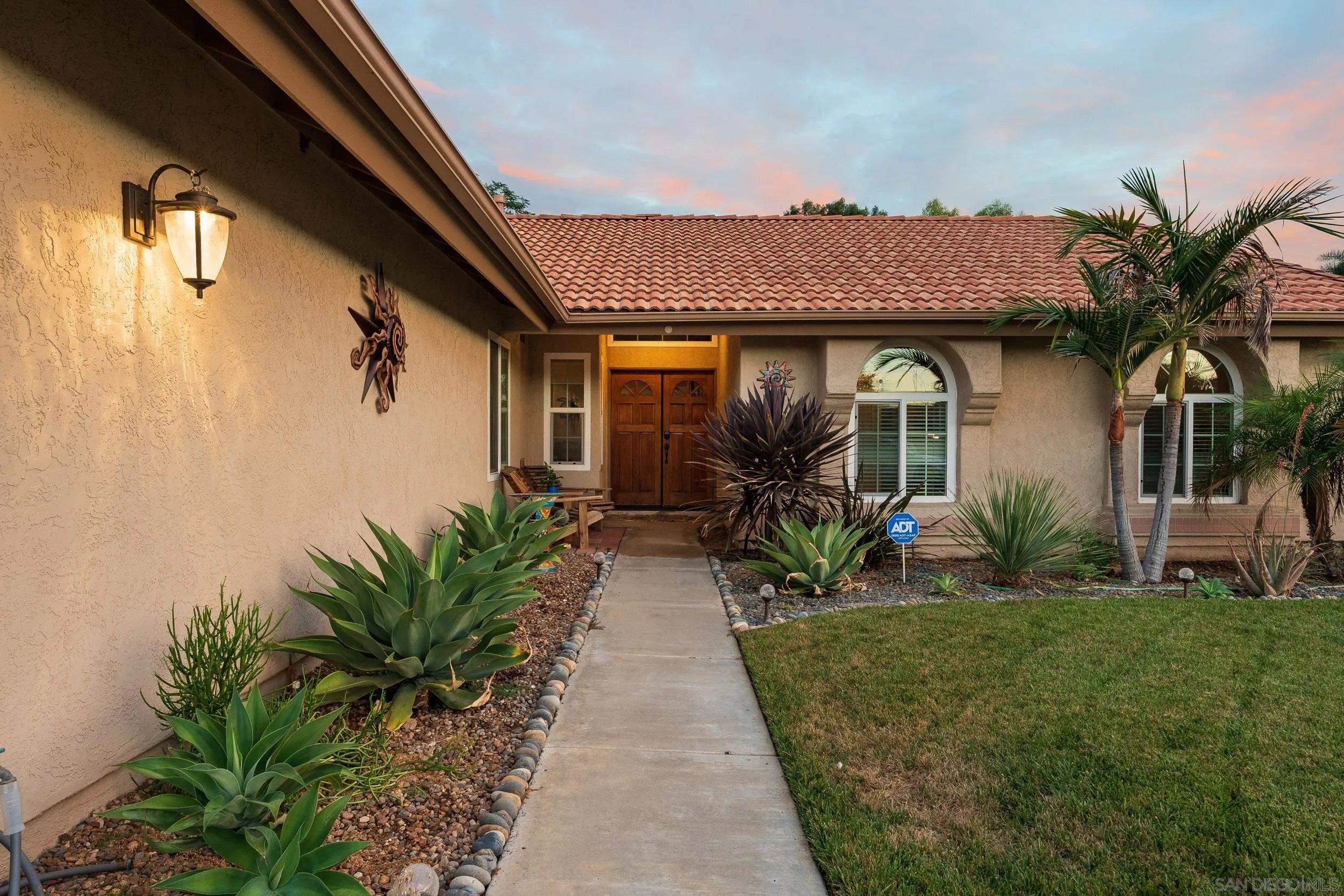 https://cdn.realtyfeed.com/cdn/127/250037611/b4208b47f7febbd5ae33a5a9cb23080f.webp