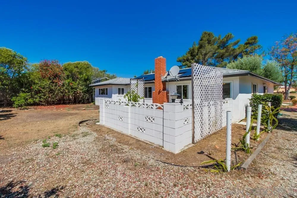 https://cdn.realtyfeed.com/cdn/127/250037612/4206bce89a9edb081099f5e7f18ef00c.webp