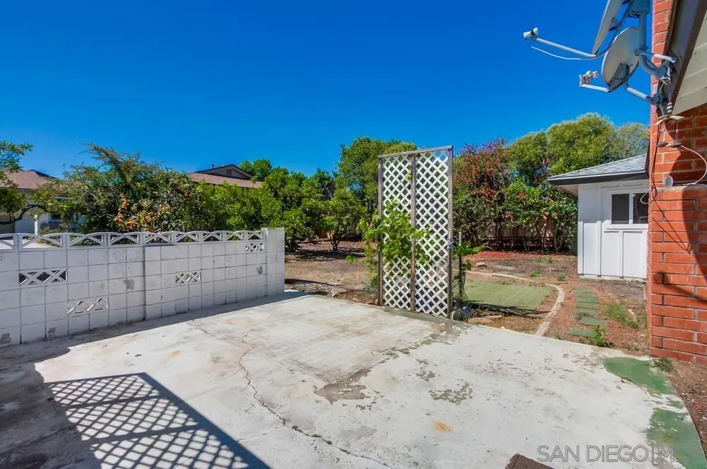https://cdn.realtyfeed.com/cdn/127/250037612/47f935aed96ae44f0ebbc10d83d479ea.webp