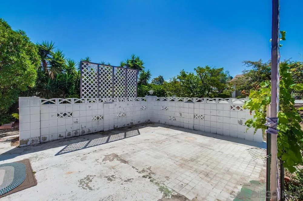 https://cdn.realtyfeed.com/cdn/127/250037612/777aa656e212f34fd9e12847d1f0f7ad.webp