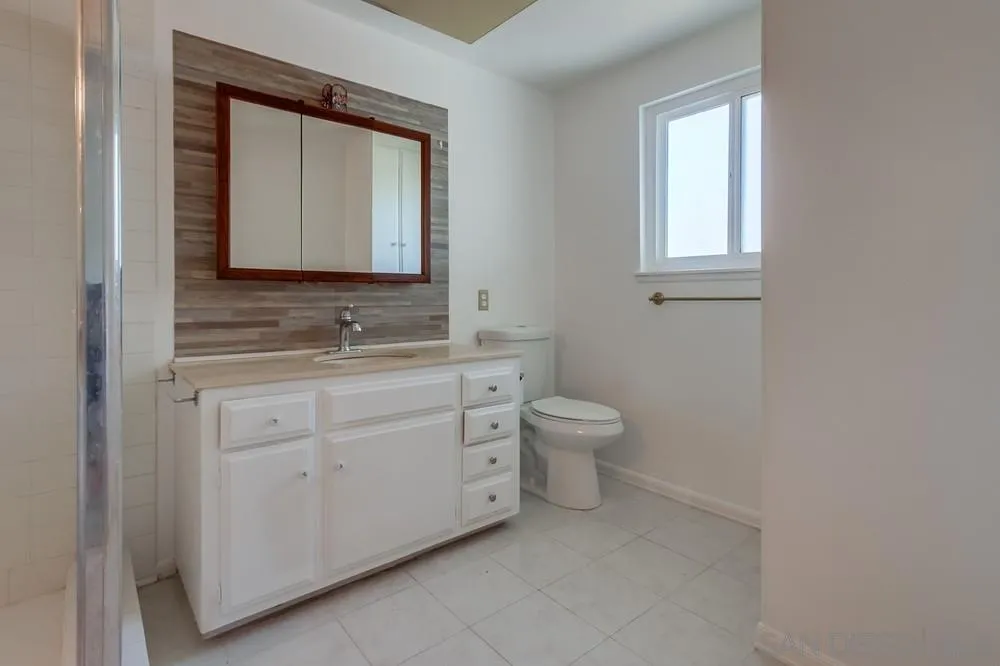 https://cdn.realtyfeed.com/cdn/127/250037612/db344b33b0168b620e07ab59d4e04459.webp