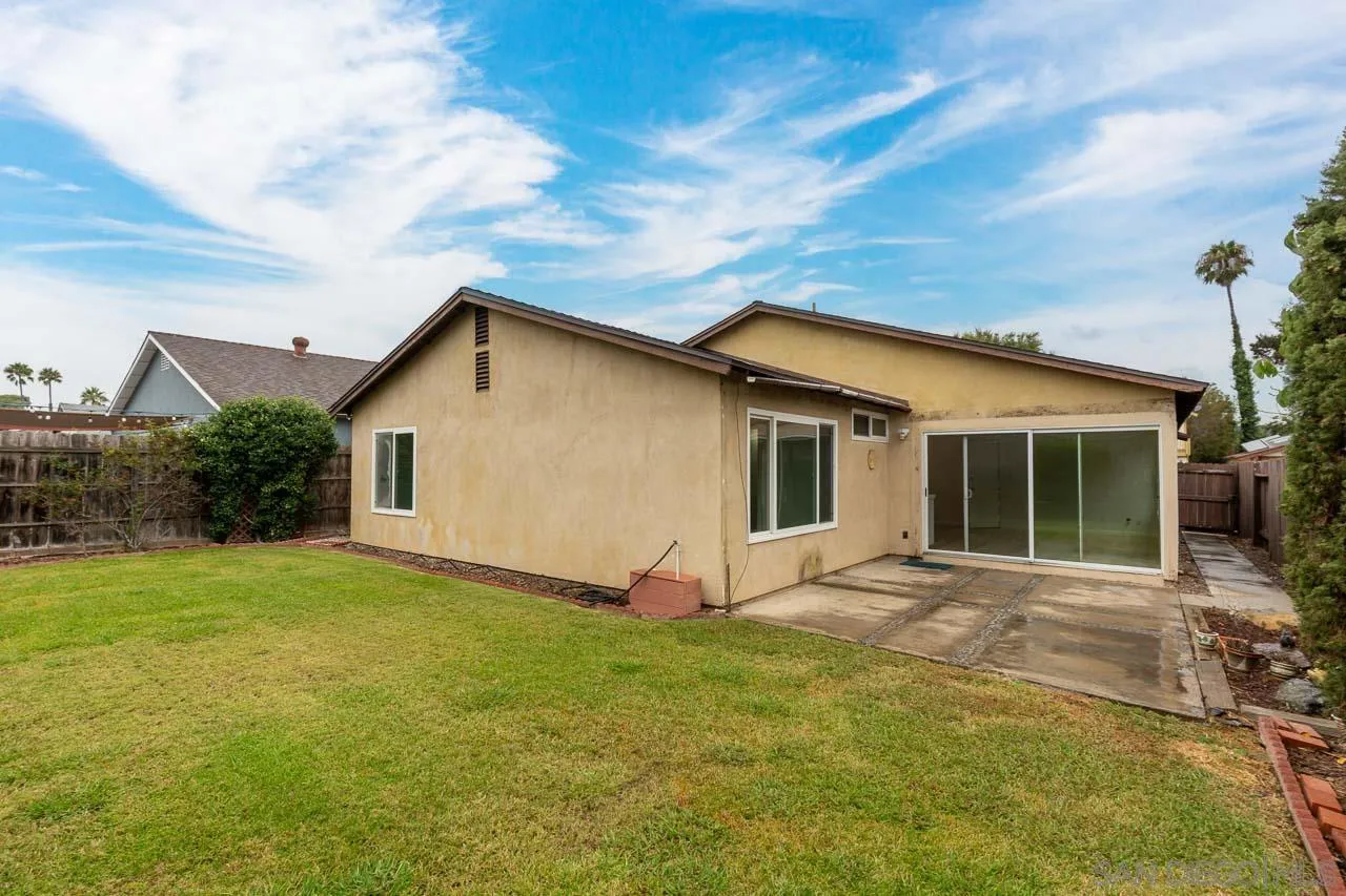https://cdn.realtyfeed.com/cdn/127/250037613/2059c79e4a46669b3d5bd3b6387c3158.webp