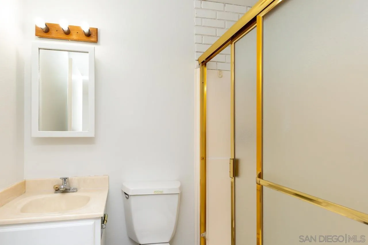 https://cdn.realtyfeed.com/cdn/127/250037613/4e8ed249c91c9fb5545578a9bec46b7c.webp